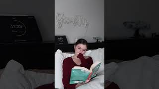 Reading a Second for every Subscriber🩵📚day 27 booktube bookchallenge readingchallenge bookmas [upl. by Lekram231]