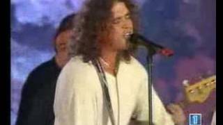 Carlos Vives  El amor de mi tierra [upl. by Reseda]