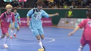 【TVPP】LuhanEXO  Futsal Semifinal Luhan Goal 루한엑소  풋살 루한 골  2014 Idol Star Championships [upl. by Annora635]