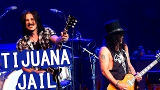 Slash  Solo de guitarra em Tijuana Jail [upl. by Elyrrad892]