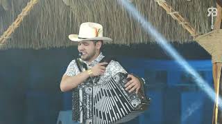 Se Me Antojan Unos Botes  Raul Beltran Video Musical [upl. by Teece]