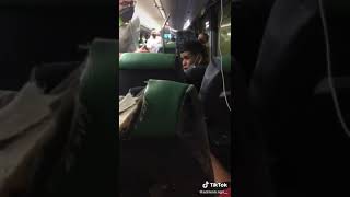 Marroquí insultando acusando de racismo y desobedeciendo en una guagua en Tenerife [upl. by Nyleaj257]