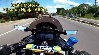 Kawasaki ER6N vs NINJA ZX25R [upl. by Pelson]