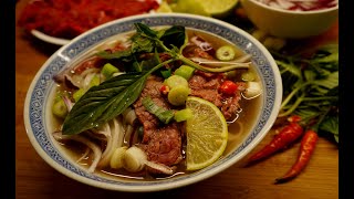 Vietnamese Noodle Soup Pho Bo Vietnamesische Nudelsuppe베트남국수요리 포 Sopa de fideos vietnamita [upl. by Sabella87]