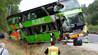 Flixbus Unfall auf A19 [upl. by Weisbrodt]