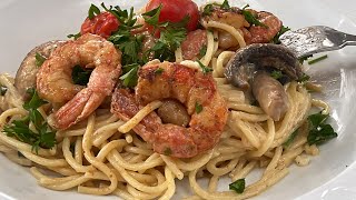 Pâtes Crémeuses aux Crevettes et Champignons🍤 🦐 [upl. by Aninaj817]