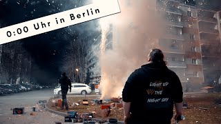 Unser 000 Uhr Feuerwerk in Berlin Marzahn an Silvester 2022 [upl. by Akena]