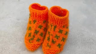 Amezing New Hand Knitting Woolen Socks Design for baby and kids [upl. by Gievlos]