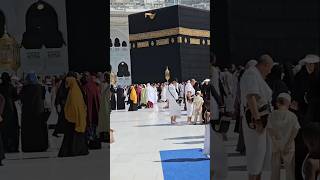 Kabe per padi jab pahli Najar beautiful khanakabaa islamicstatus jummamubarak ❤️❤️🤲🤲😍😍 [upl. by Nojed944]