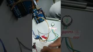 Powering of a pulse sensor using a Triboelectric Nanogenerator [upl. by Xenia952]