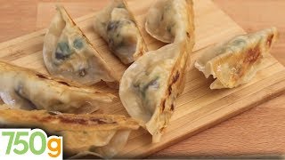 Recette de Raviolis chinois grillés à la poêle  750g [upl. by Eijneb824]