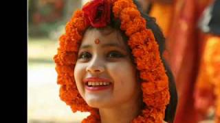 Bangla Folk Song  Baro Loker Beti Lo Lomba Lomba Chul [upl. by Garzon543]