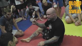 Джефф Монсон Свип смена положения из хафгарда Jeff Monson Swipe from halfguard [upl. by Ninnahc155]