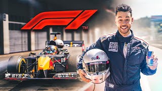 Pruebo un FORMULA 1 en la VIDA REAL con Red Bull Racing  TheGrefg [upl. by Atsillak3]