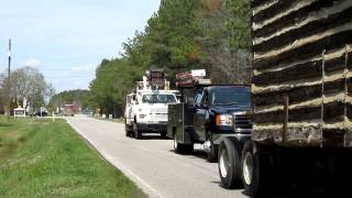 Tobacco Barn Relocation Moving Down Church Street Past Kitts Creek [upl. by Ashby]