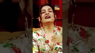 Raveena Ji Ko Dekhkar Stage Par Laet Gaye Nakli Jaggu Dada 😝🤣  The Kapil Sharma Show TKSS shorts [upl. by Thomasine]