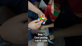 Step 1 cara main rubrik kiub [upl. by Nilra279]