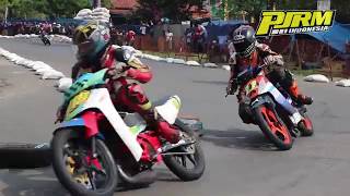 Duel F1ZR vs RG Sport di kelas Underbone 2tak 125 Tune Up Road Race Gadhuro Slawi 2017 [upl. by Kaasi762]