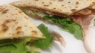 Piadina e Cassone Romagnolo Ricetta [upl. by Aitnic529]