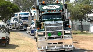 Mack V8 SuperLiner Mack Muster Gatton 2011 [upl. by Lancaster]