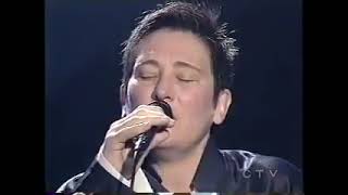 kd lang with a mesmerizing cover of Leonard Cohens quotHallelujahquot [upl. by Arihaj]