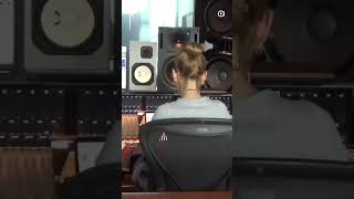 la nouvelle vidéo d’Ariana Grande en studio 👀 [upl. by Amein40]