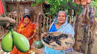 তাজা কই আর চিংড়ি দিয়ে ক্ষেতের টাটকা লাউ ও কুমড়ো রান্না [upl. by Atirat]