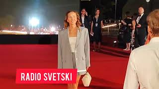 Jelena Djokovic u minjaku stigla na otvaranje Sava centra [upl. by Nonnad]