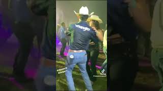 Baile Nicaragua canción dale un Cuartazo al macho Los traileros [upl. by Asemaj591]