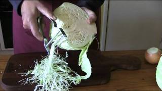 Shredding Cabbage using the Dinkidi peeler [upl. by Copeland]