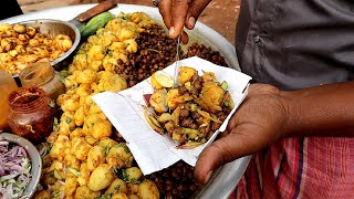 This Man Sells Extremely Clean Chana Chaat Masala amp Dim Vuna l Delicious Street Food [upl. by Zippel941]