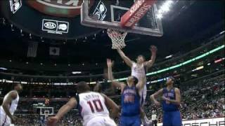 Blake Griffins Dunkfest vs NY Knicks [upl. by Yevoc998]