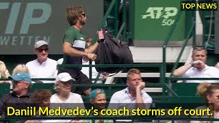 Daniil Medvedevs coach leaves stadium after being yelled at him [upl. by Nomelihp]