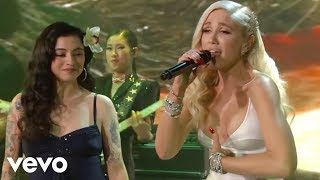 Gwen Stefani  Feliz Navidad Live On Jimmy Kimmel Live2018 ft Mon Laferte [upl. by Amos]