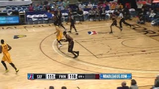 Highlights Nick Zeisloft 21 points vs the Skyforce 11202016 [upl. by Arianne325]