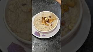 Oats Breakfast Recipe With Milk Shorts  Oats Recipe for weightloss recipe trendingshorts [upl. by Latsyrd881]