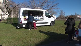 La Dépanneuse  épicerie sociale et solidaire ambulante à Amiens [upl. by Ahtera893]