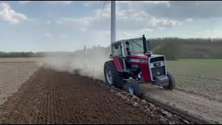 V8 Power Sound Massey Ferguson 2745 am Pflügen [upl. by Gwendolyn]