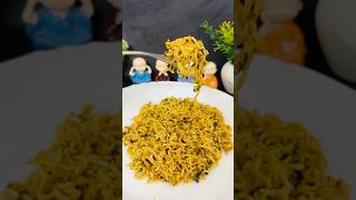 Chilli Garlic Maggi sabkaswad maggi quickrecipe food cooking indianfood tasty viralshorts [upl. by Anisirhc792]