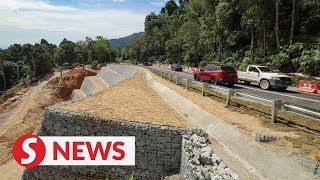 Road closed due to Batang Kali landslide reopens [upl. by Eveam]