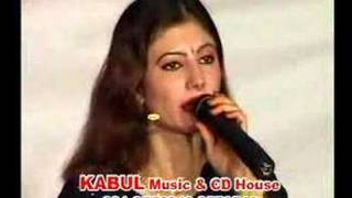 Nazia iqbal quotAw pa torkham me arawenaquotKabul concert [upl. by Skilken238]