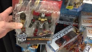 TRANSFORMERS INSIDER Walmart figure aisle Beast Hunters Prime action review quotgrims toy showquot [upl. by Salkin]