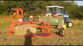 Groupeur porté sur John Deere 221 et tracteur Ford [upl. by Gemperle]