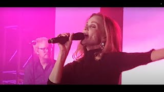 Belinda Carlisle  Circle in The Sand Live Cancun [upl. by Enetsirhc]