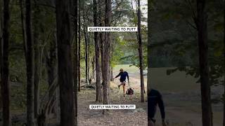 Quietly waiting to putt 🤣 putting discgolffails discgolf frisbee discgolfshorts frolf funny [upl. by Kennard]