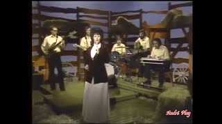 Wanda Jackson Cowboy Yodel quotchanson country 1969 quot paroles en français et en anglais [upl. by Pelagi563]