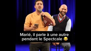 Amine Radi  Marié il parle à une autre pendant le spectacle 😂😂 [upl. by Hawthorn718]