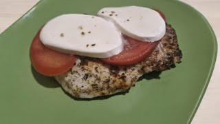 Grillowany filet kurczaka z pomidorami I serem mozzarella [upl. by Claudia]