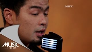 Bams  Kenangan Terindah Samsons Cover Live at Music Everywhere [upl. by Enovahs]