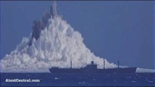 Huge Explotion  Explosion en el mar [upl. by Edgar72]